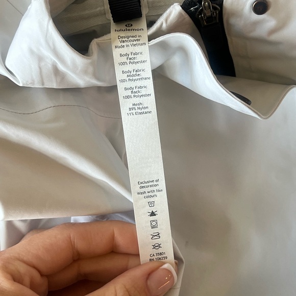 NWOT Lululemon Rain Chaser Jacket Sz 10 - Picture 5 of 5